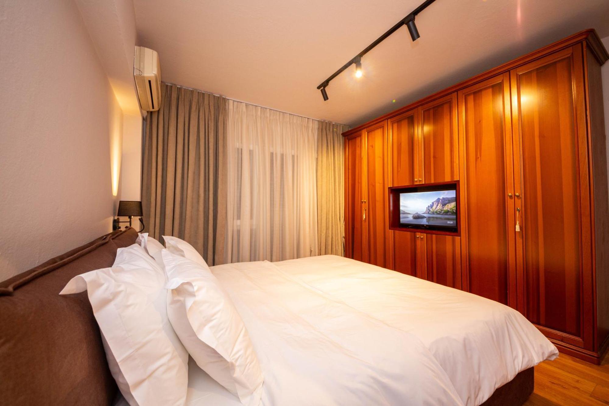 Blloku Unique Apartments 3 Тирана Екстер'єр фото
